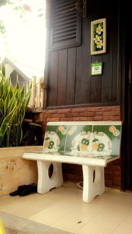 Baan Mai Guesthouse Mae Hong Son Esterno foto