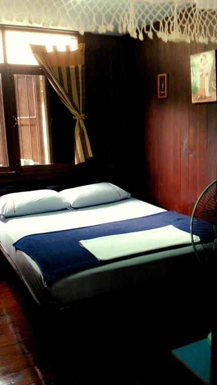 Baan Mai Guesthouse Mae Hong Son Camera foto